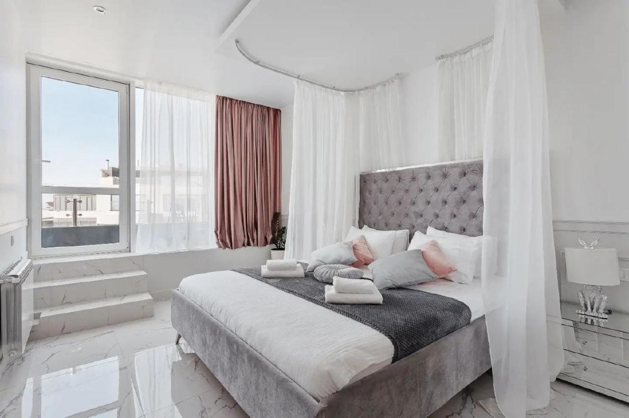 Arcadia Sky Classic Lux Odesa Exterior photo